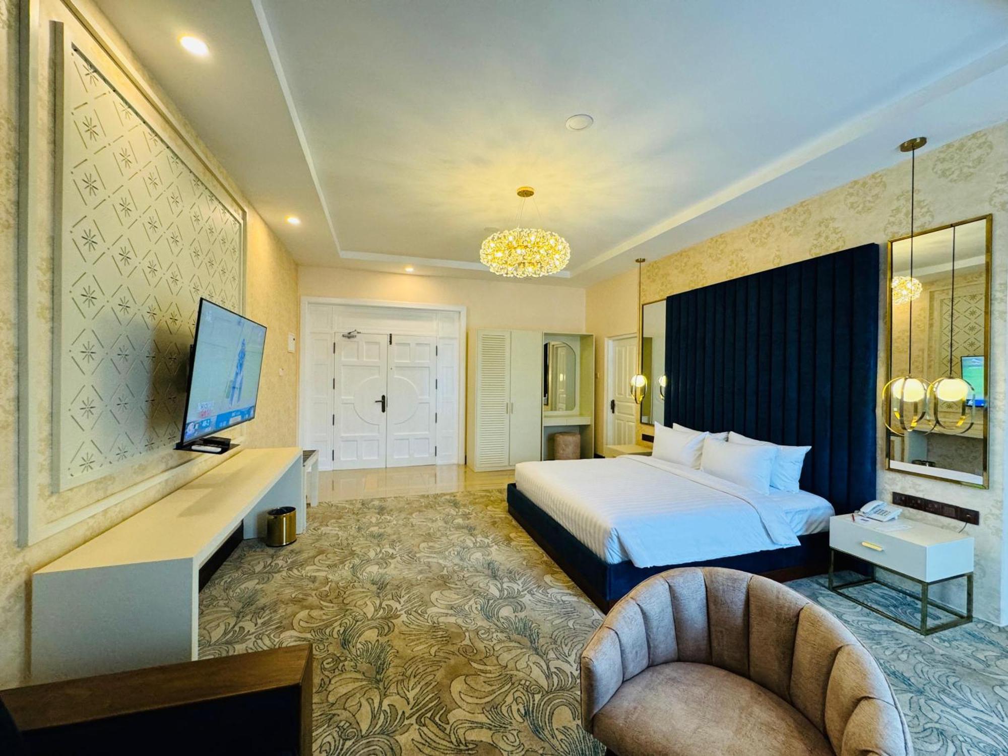 Готель Devon Rest Канді